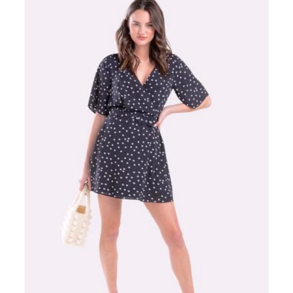 Francesca’s Mariah Belted Polka Dot Dress. Sz Medium.